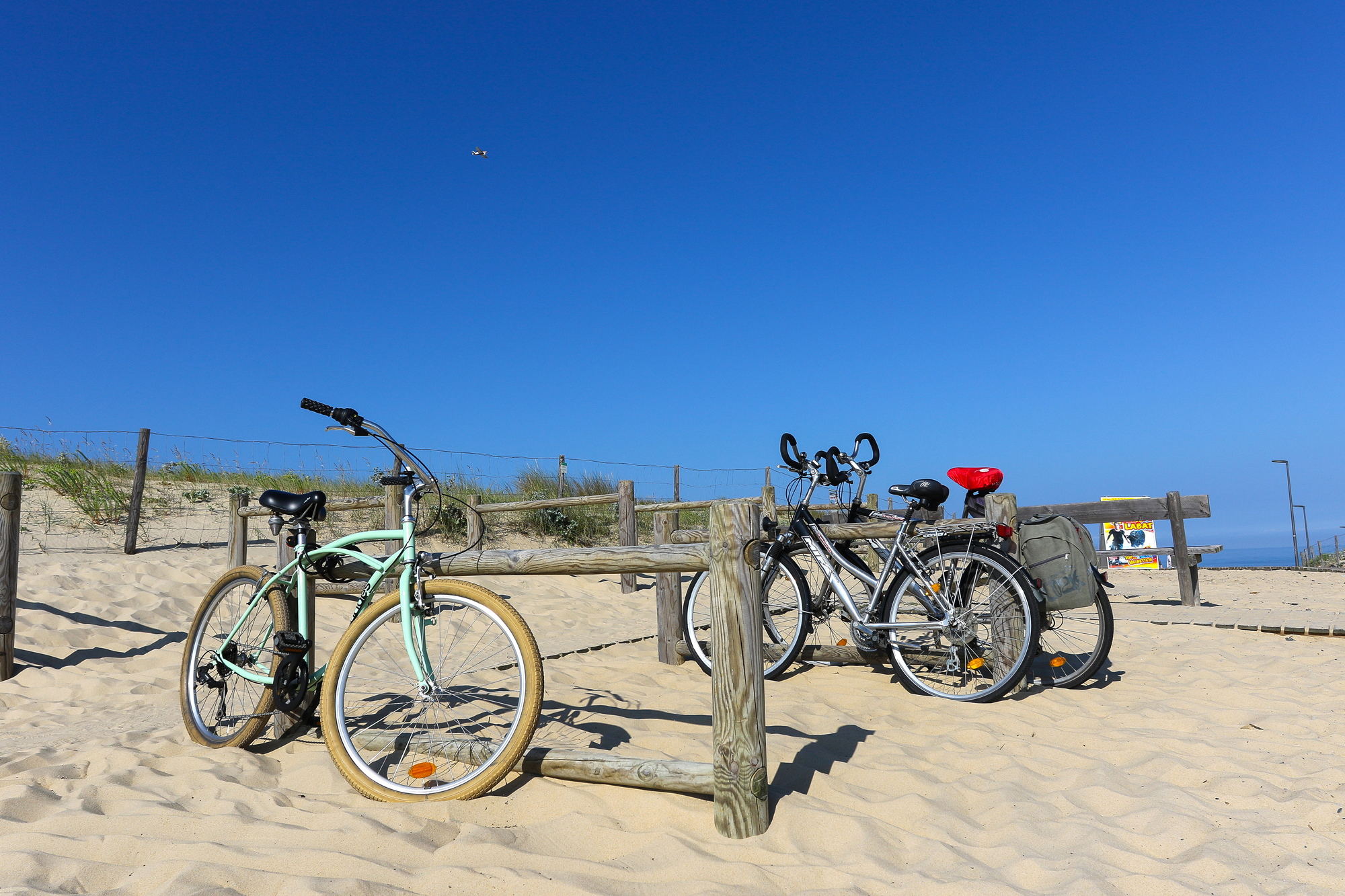 Vélos sur la plage de Moliets